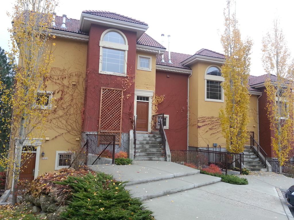 Bellasera Tuscan Villas By Associated Property Management Kelowna Eksteriør bilde